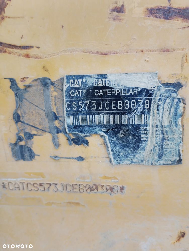 Caterpillar CS573E - 8