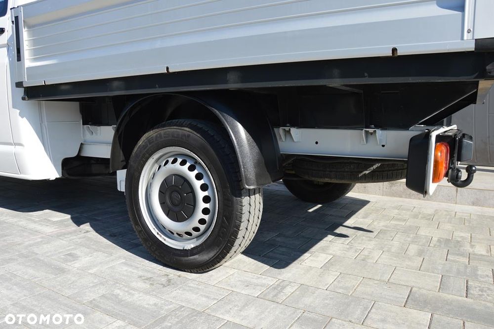 Volkswagen Transporter - 32
