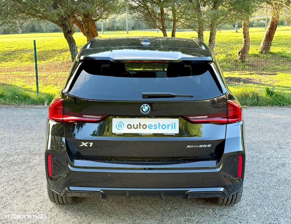 BMW X1 xDrive25e Pack Desportivo M - 14