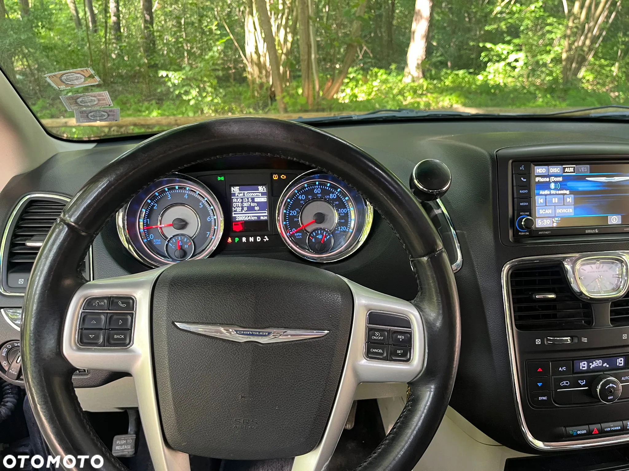 Chrysler Town & Country 3.6 Touring - 6