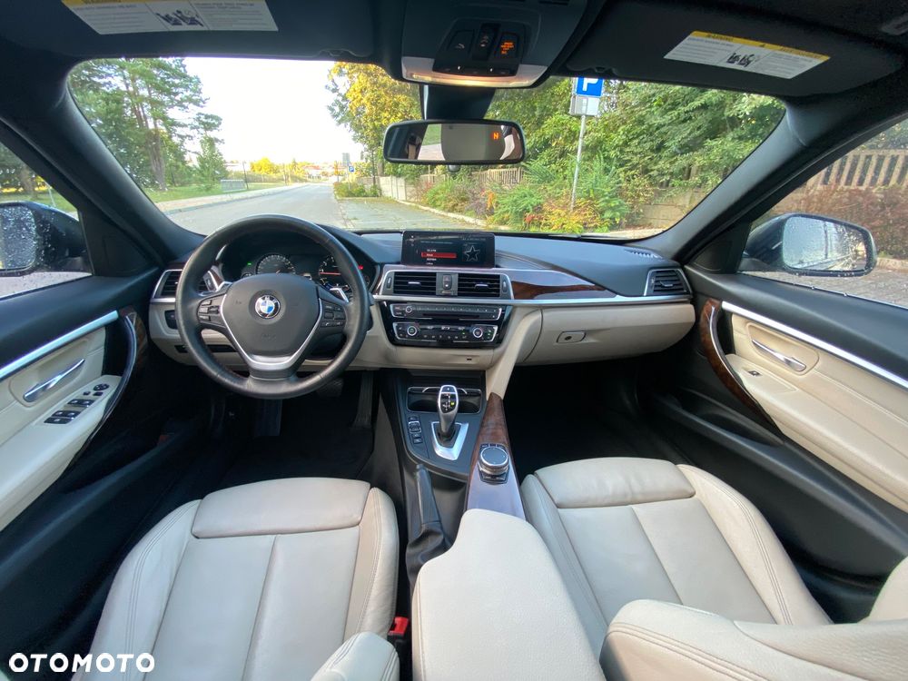 BMW Seria 3 330i Sport Line - 13