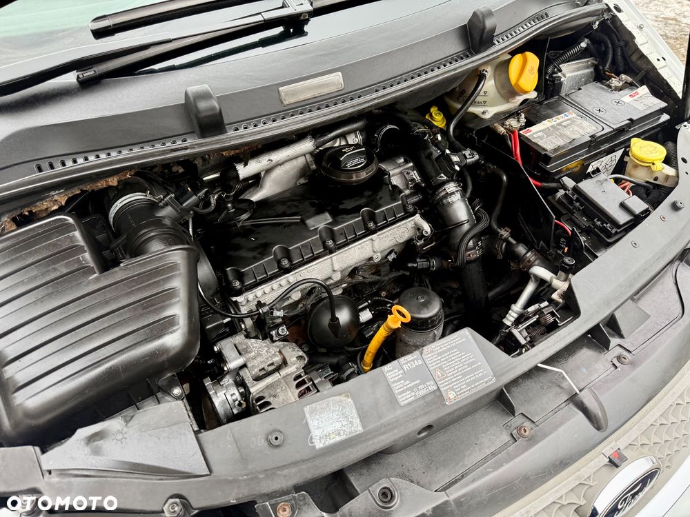 Ford Galaxy TDI Ghia - 9