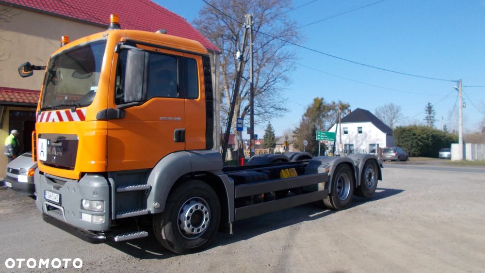 MAN TGS BECZKA ASENIZACJA, KRÓTKI ROZSTAW 410cm, EURO-5, 3-y OSIOWY, OŚ SKRĘTNA, 6x2 - 18