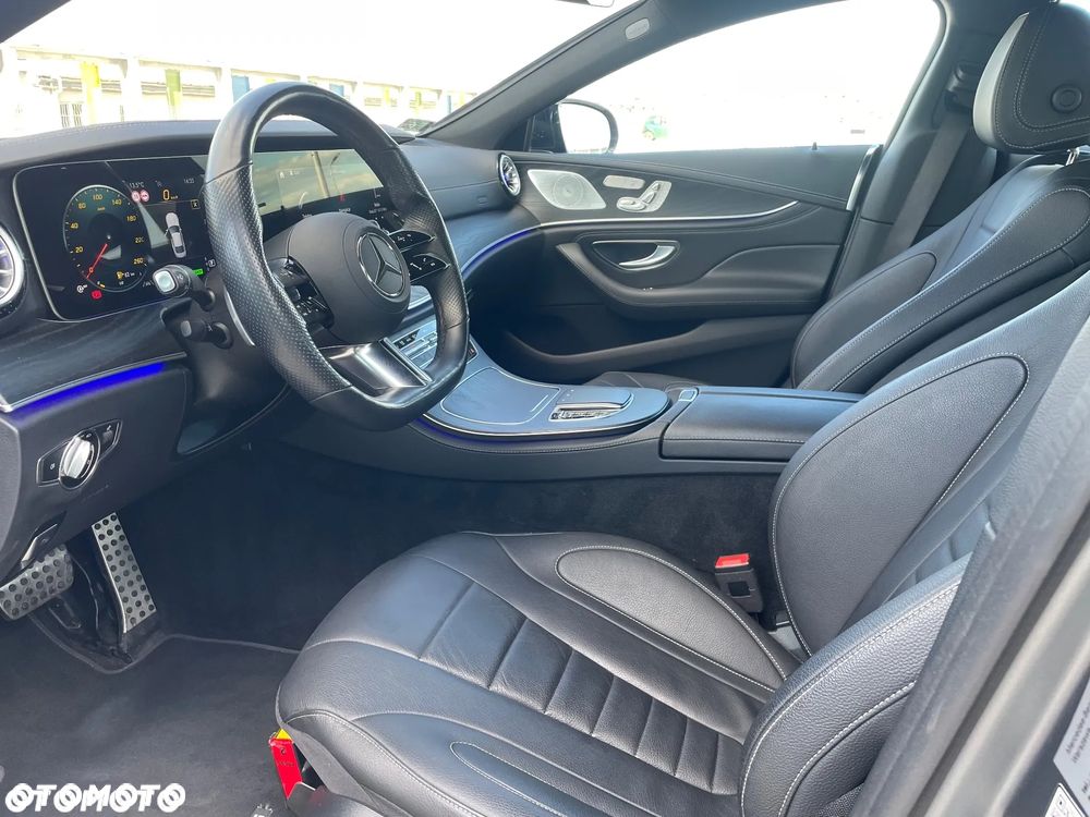 Mercedes-Benz CLS 300 d 4Matic 9G-TRONIC AMG Line - 21