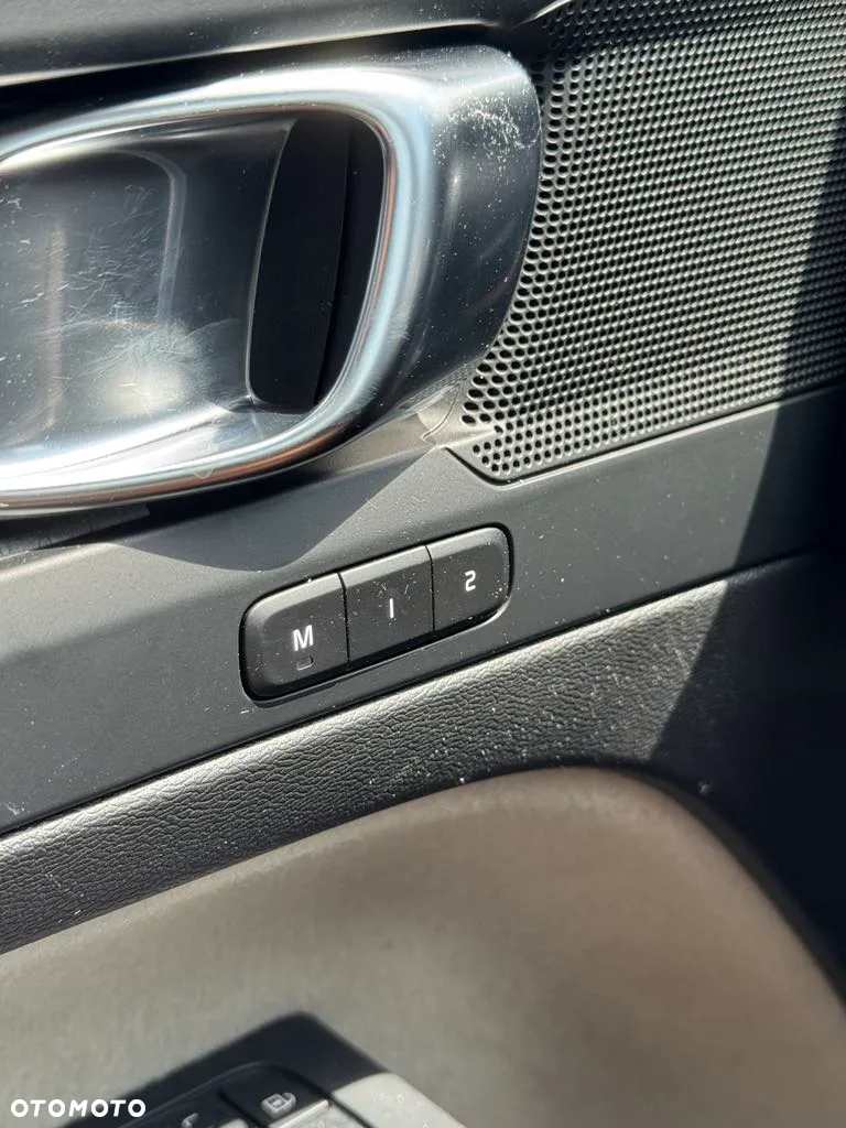 Volvo XC 40 - 16