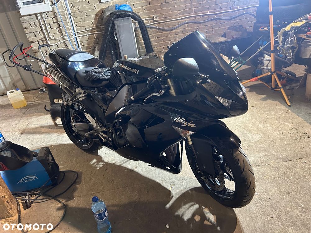 Kawasaki ZXR - 8