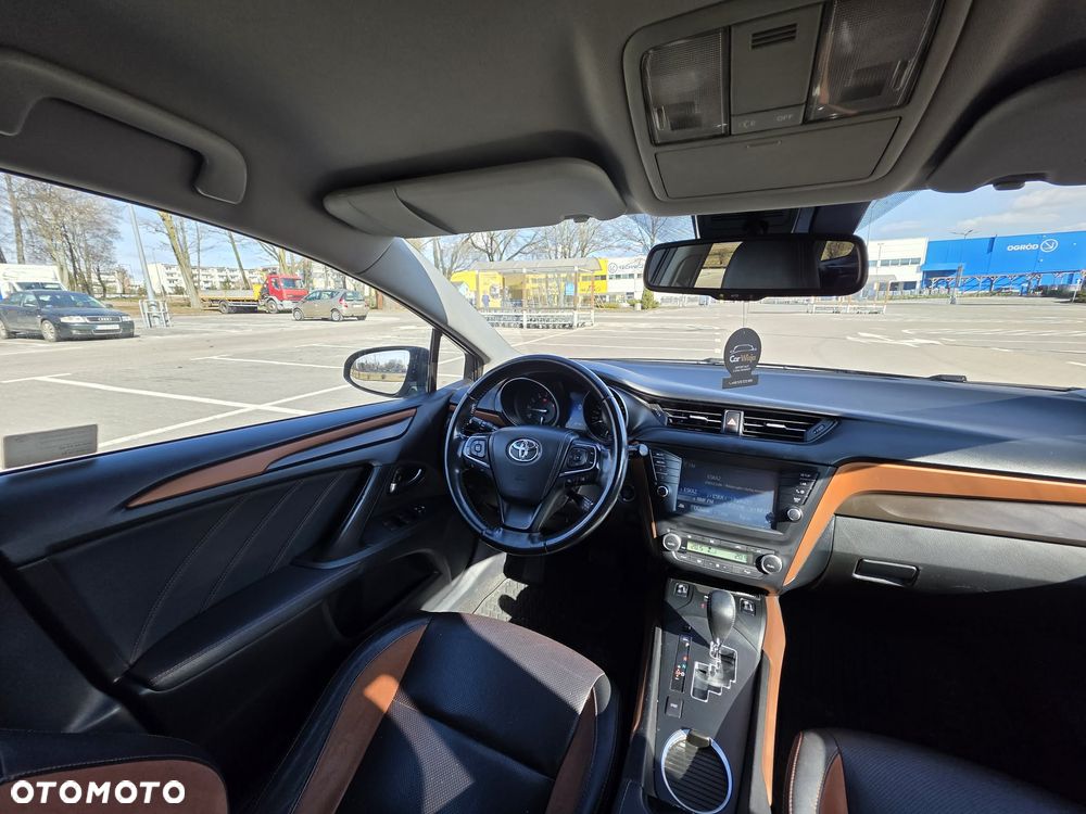 Toyota Avensis 1.8 Prestige MS - 9