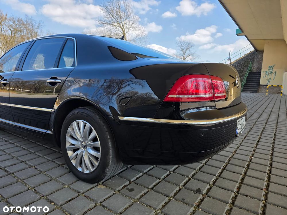 Volkswagen Phaeton - 11