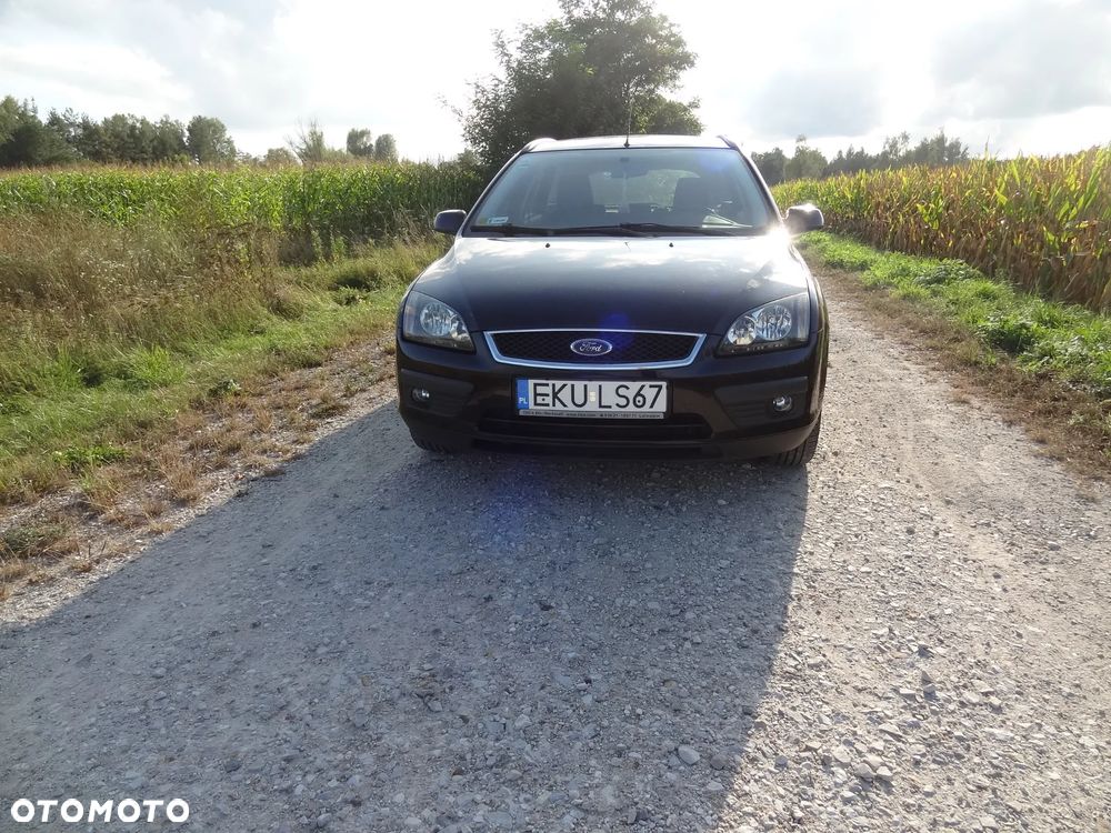 Ford Focus 2.0 Ghia - 5