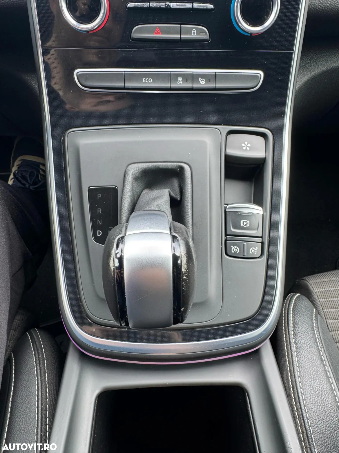 Renault Scenic BLUE dCi 120 EDC BOSE EDITION - 37