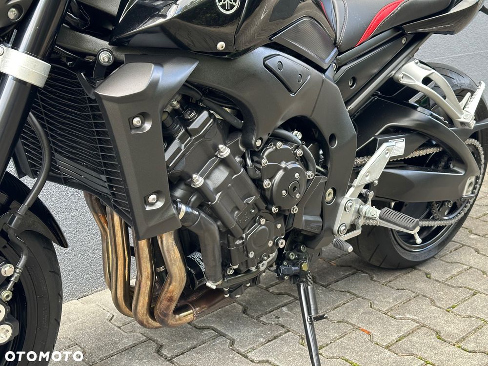 Yamaha FZ - 17