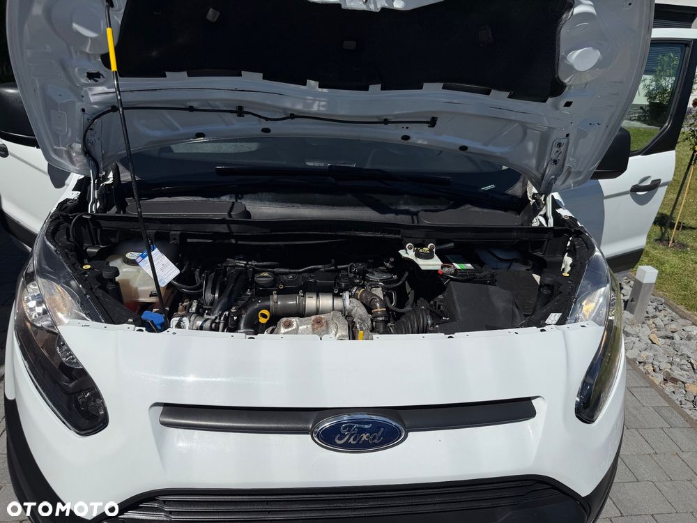 Ford Transit Connect - 22