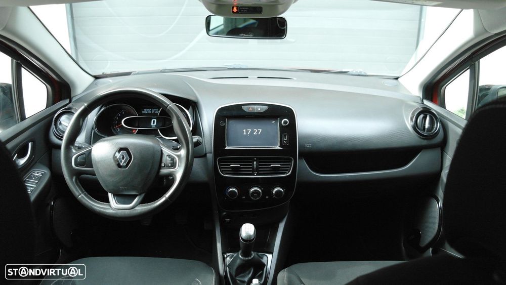 Renault Clio 0.9 TCe Limited - 29