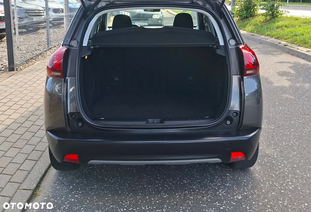 Peugeot 2008 1.6 BlueHDi Style - 38