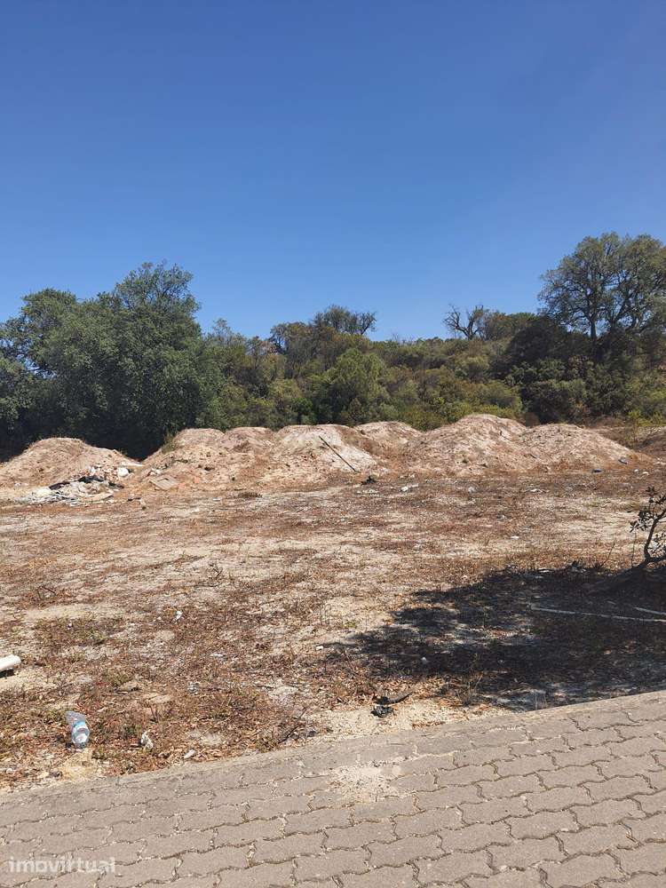 Terreno para Construção  com 900 m2 - Grande imagem: 2/3