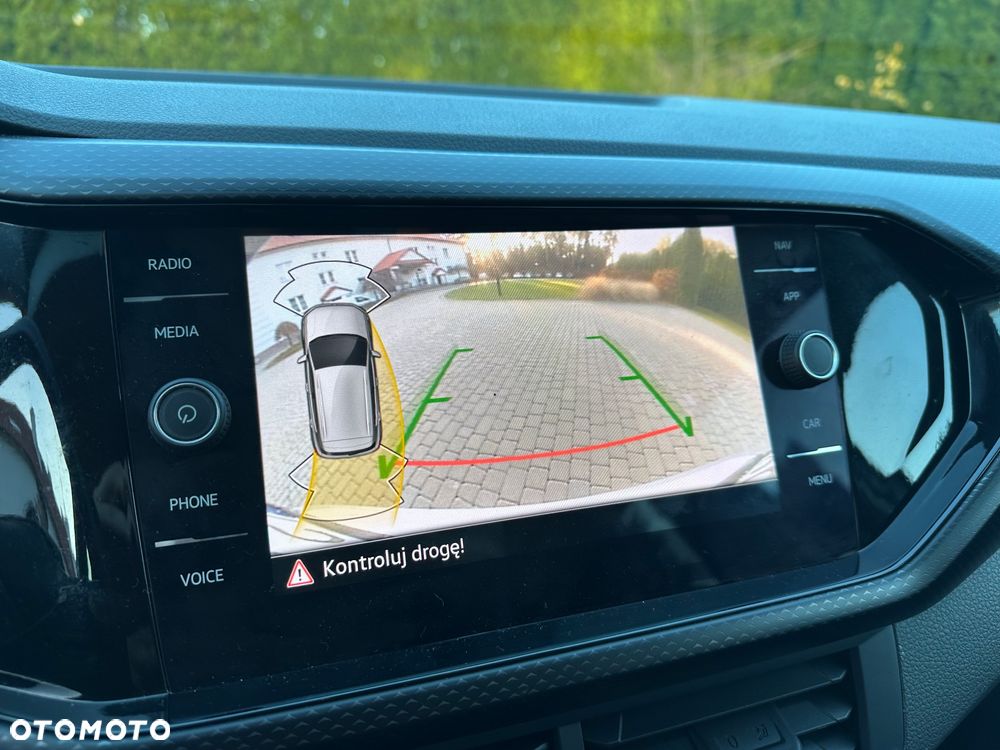 Volkswagen T-Cross 1.0 TSI Active DSG - 11