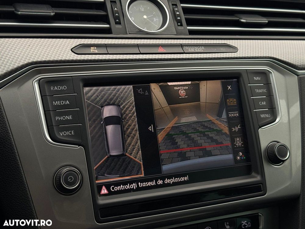 Volkswagen Passat Alltrack - 15