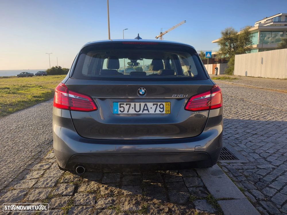 BMW 216 Active Tourer d Luxury Line - 4