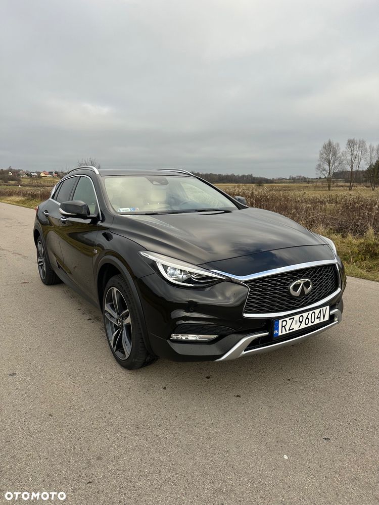 Infiniti QX - 9