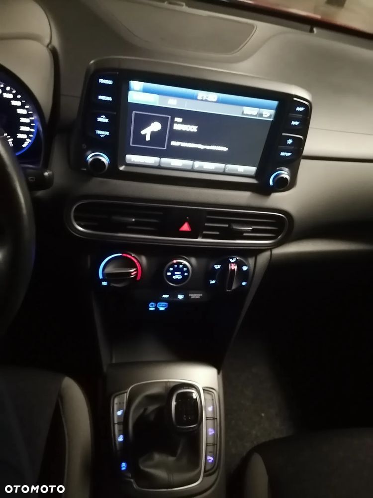 Hyundai Kona - 8