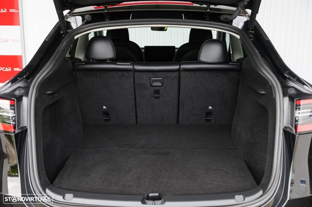Tesla Model Y Long Range RWD - 23