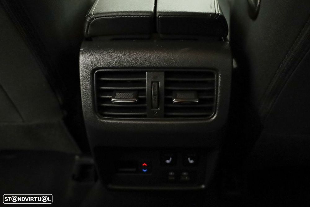 Nissan X-Trail 1.5 VC T N-Connecta 7L - 24