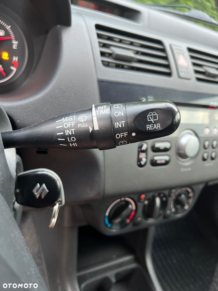 Suzuki Swift 1.3 Club - 19