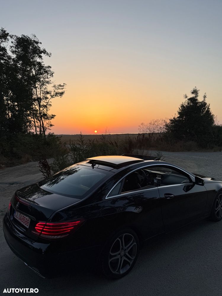 Mercedes-Benz E - 12