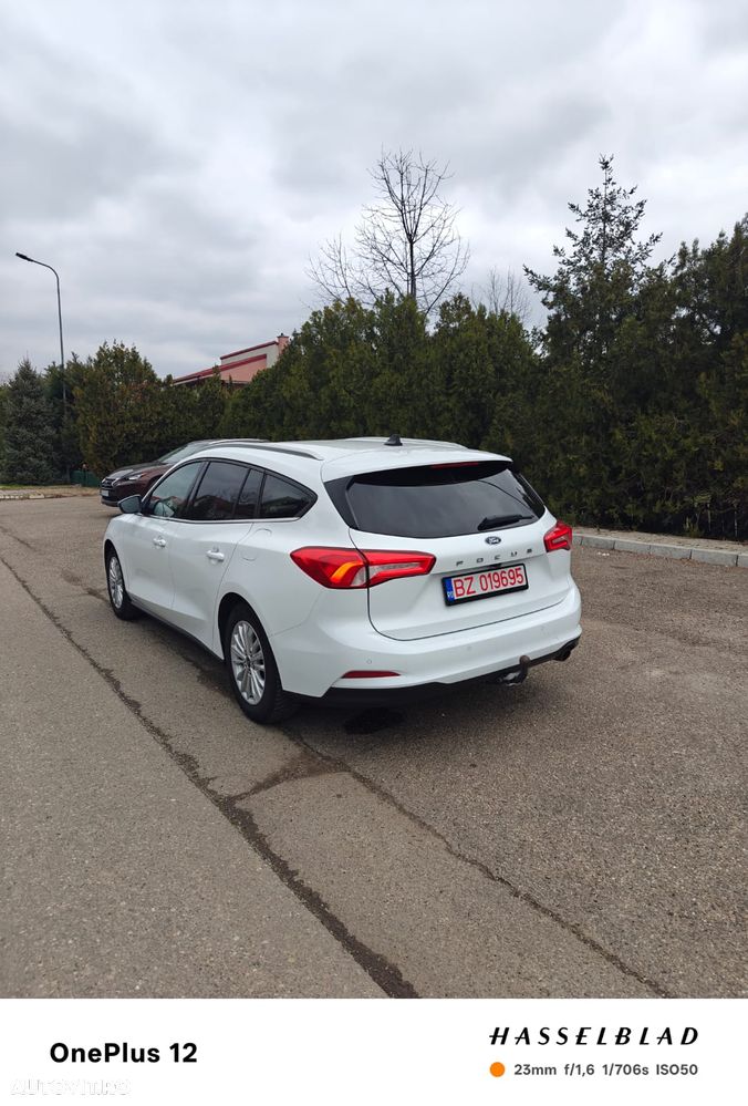 Ford Focus 1.0 EcoBoost Start-Stopp-System Aut. ACTIVE - 6
