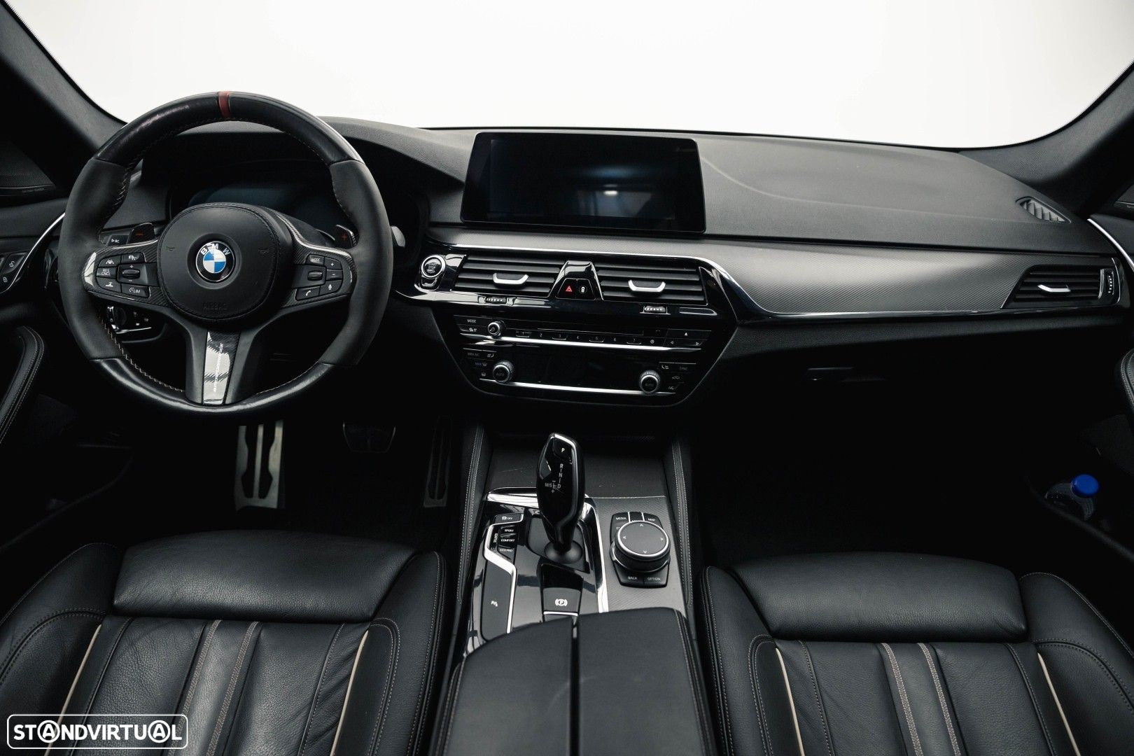 BMW M550d xDrive Auto - 16