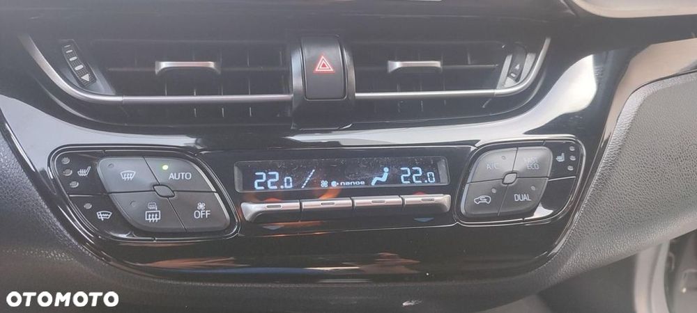 Toyota C-HR - 15