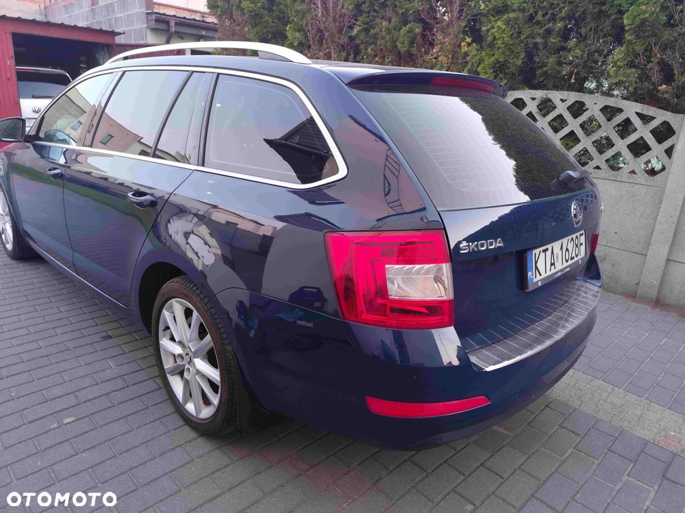 Skoda Octavia 2.0 TDI Elegance DSG - 3