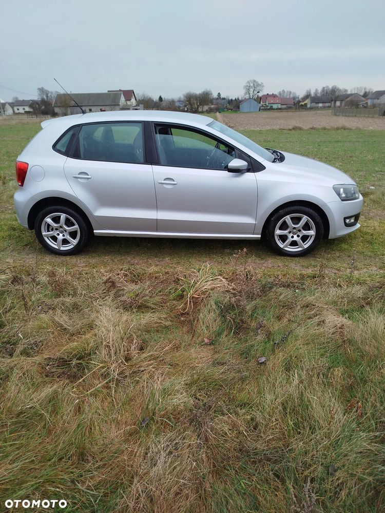 Volkswagen Polo 1.4 16V Comfortline - 4