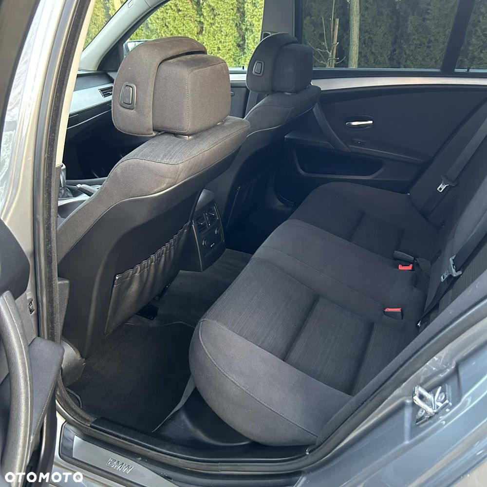 BMW Seria 5 520d - 13