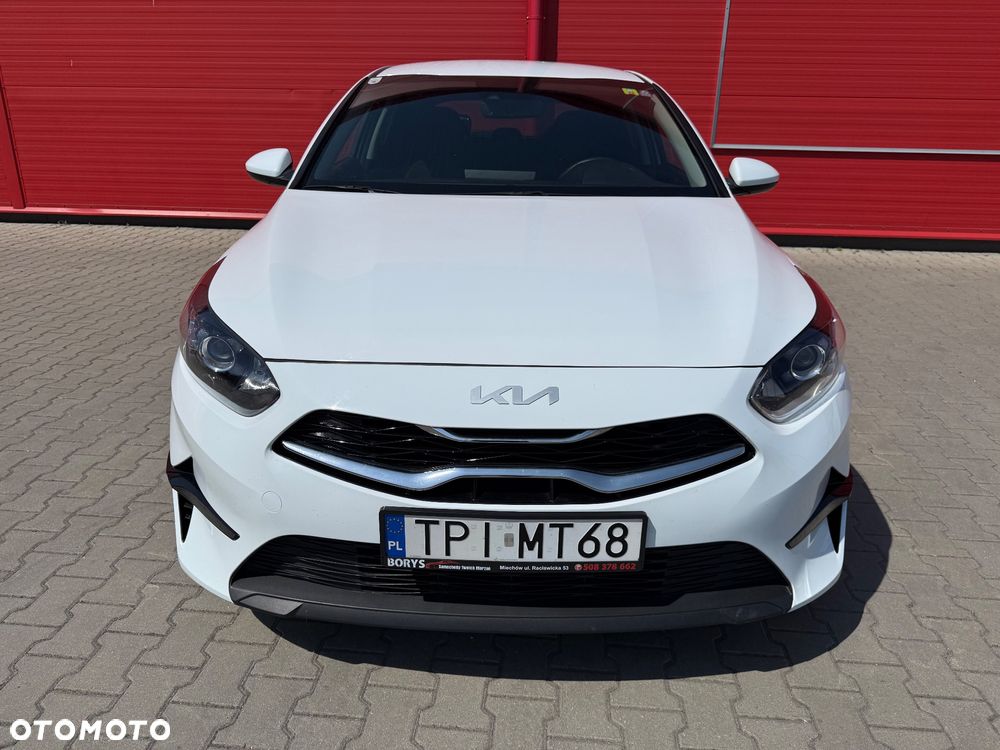 Kia Ceed - 4