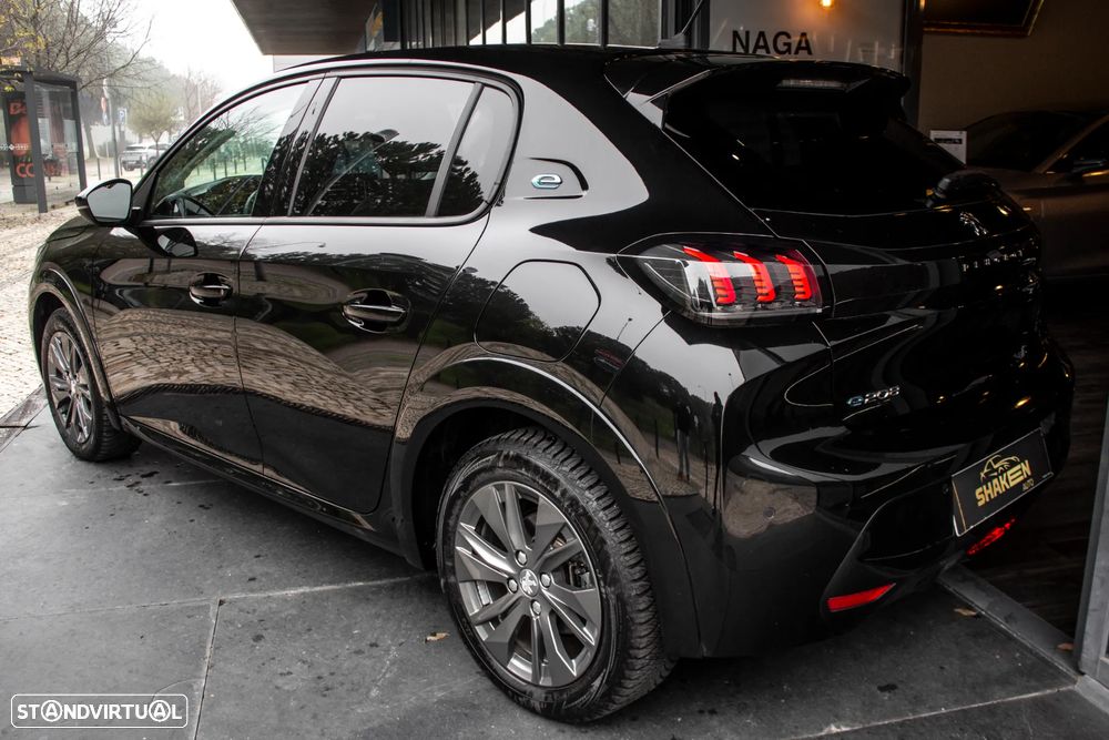 Peugeot e-208 Allure - 3