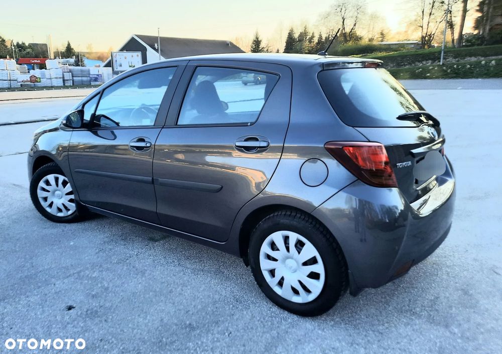 Toyota Yaris 1.33 Premium EU6 - 21
