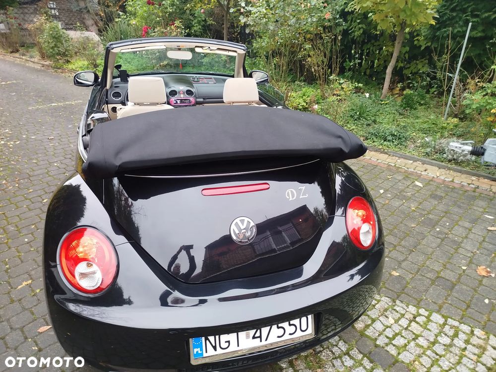 Volkswagen New Beetle Cabriolet 1.6 - 10
