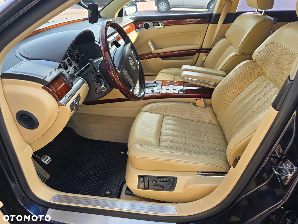 Volkswagen Phaeton 6.0 W12 4Mot (5 os.) - 18
