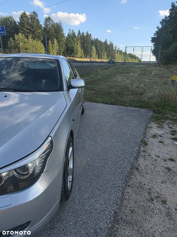 BMW Seria 5 525i - 6