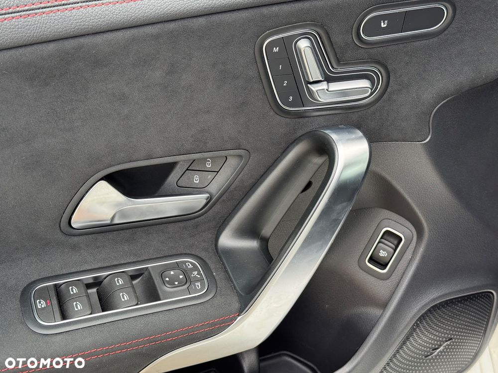 Mercedes-Benz CLA 200 AMG Line 7G-DCT - 10