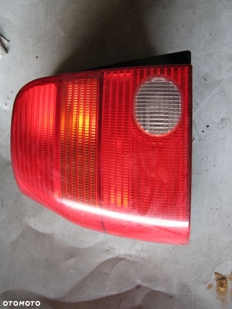 LAMPA LEWY TYŁ LUPO VOLKSWAGEN