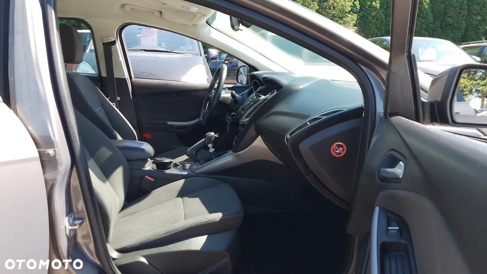 Ford Focus 1.0 EcoBoost Trend Sport - 26