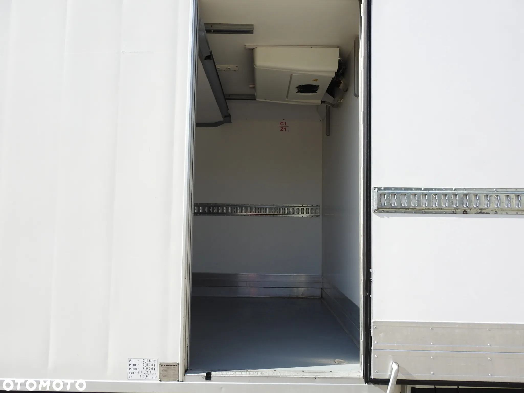 Iveco DAILY 35C15 KONTENER CHŁODNIA -12*C ZASILANIE 230V BLIŹNIACZE KOŁA 150KM [ 5418 ] - 19
