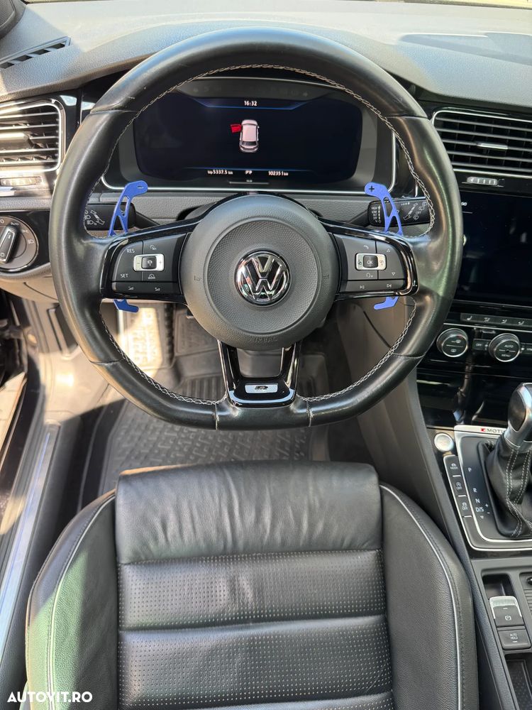 Volkswagen Golf - 17