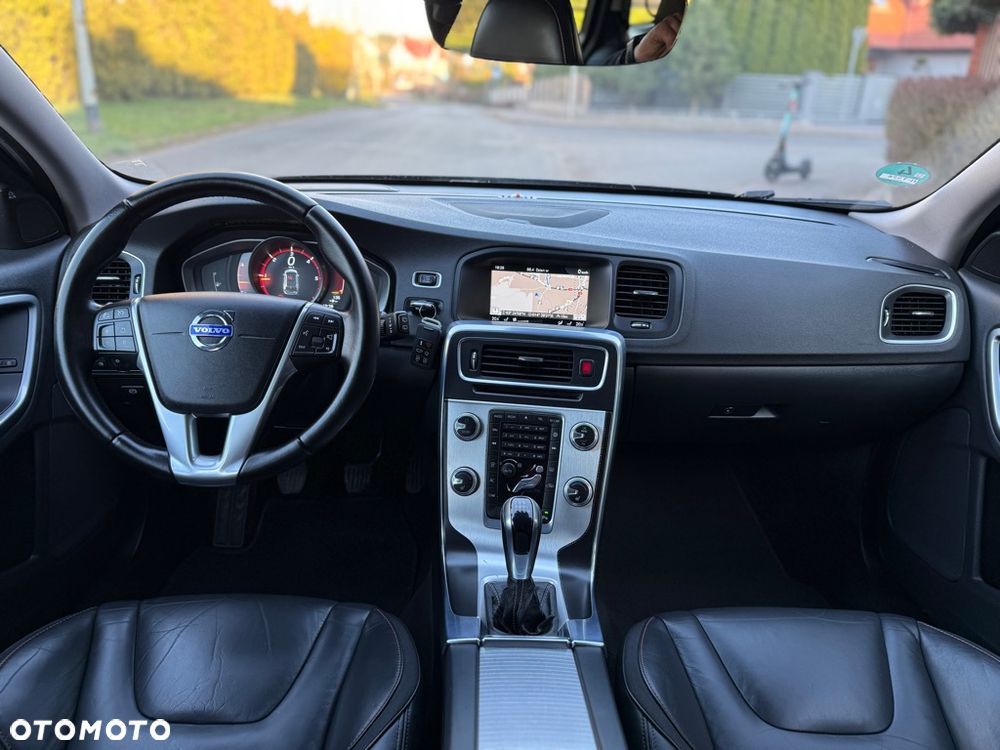 Volvo V60 D4 Ocean Race - 30