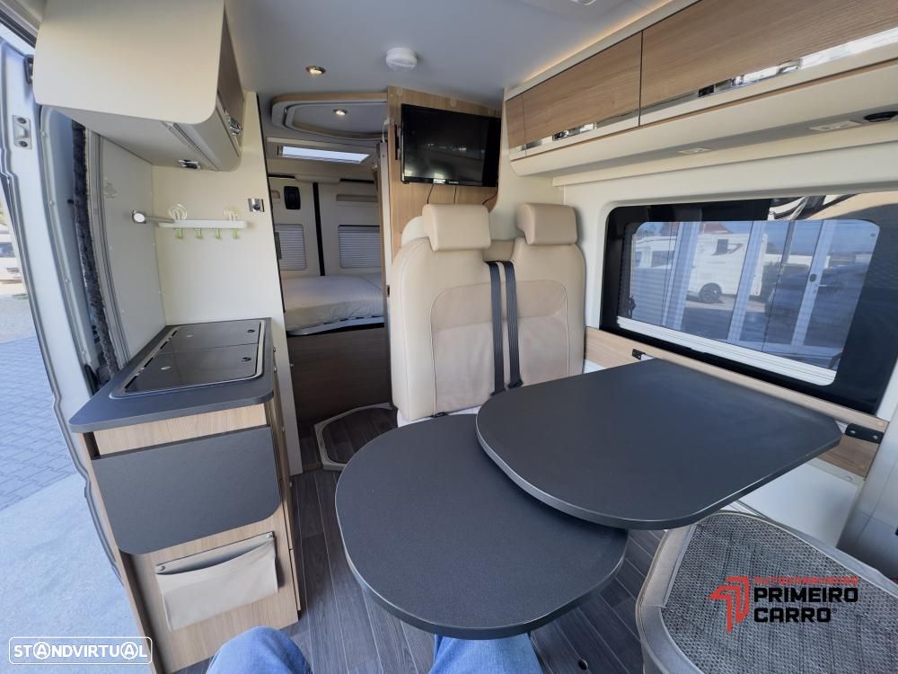 Adria Twin 600 SPT cama transversal - 21