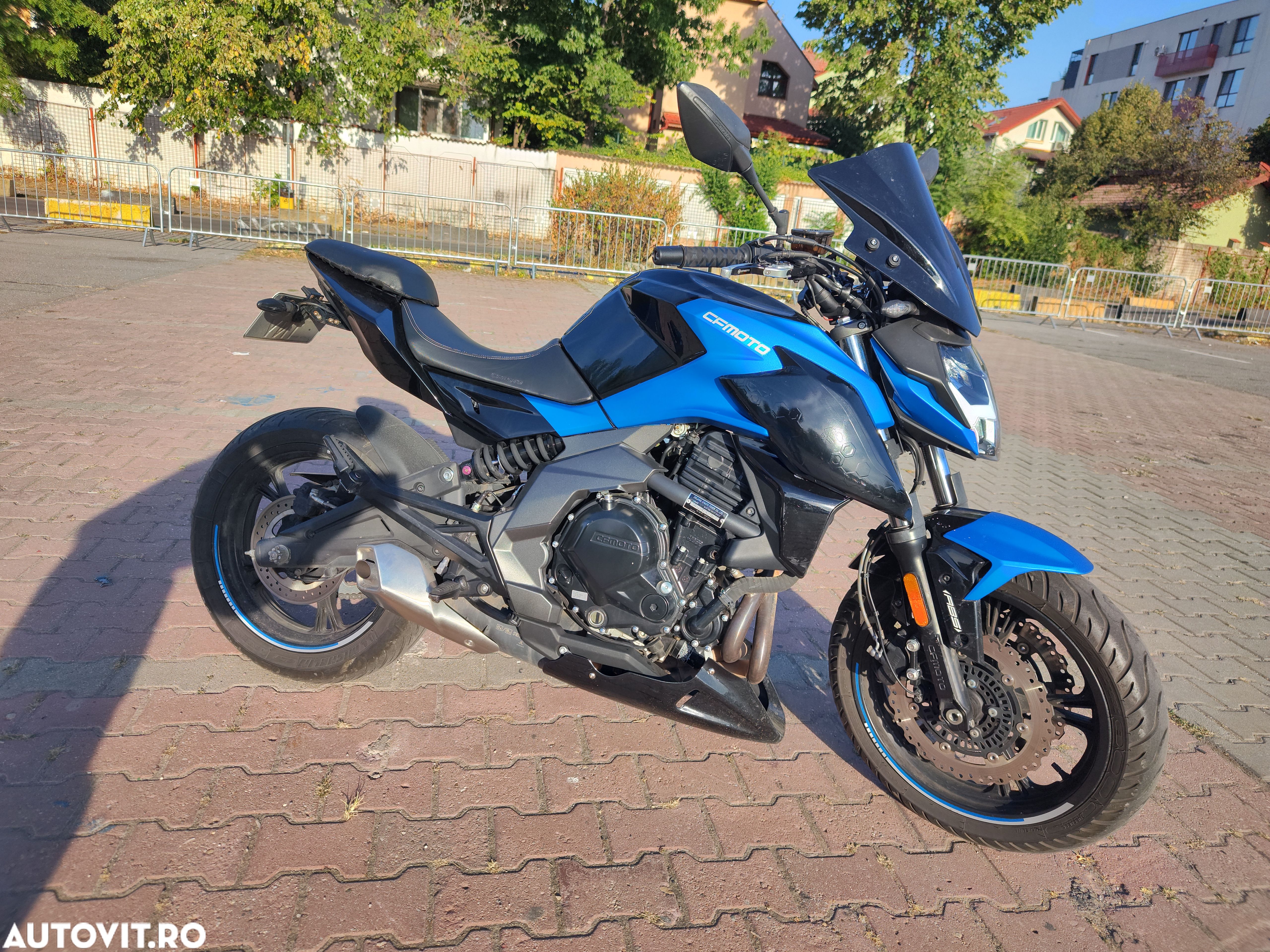 CF Moto 400NK ABS - 1