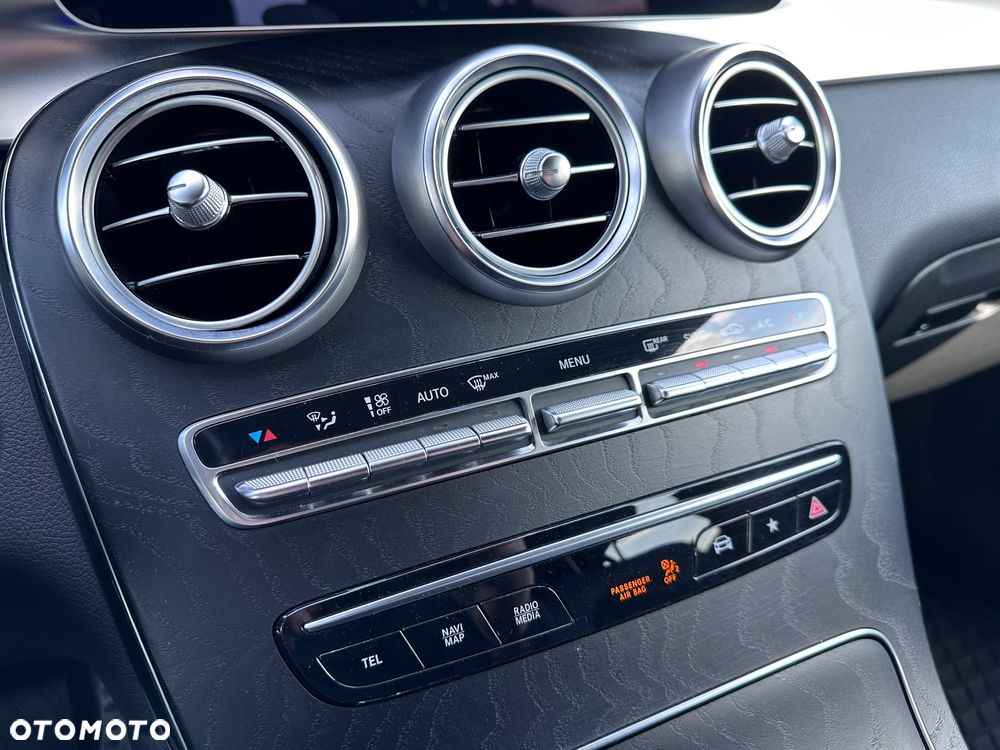 Mercedes-Benz GLC 200 d 4Matic 9G-TRONIC AMG Line Plus - 14