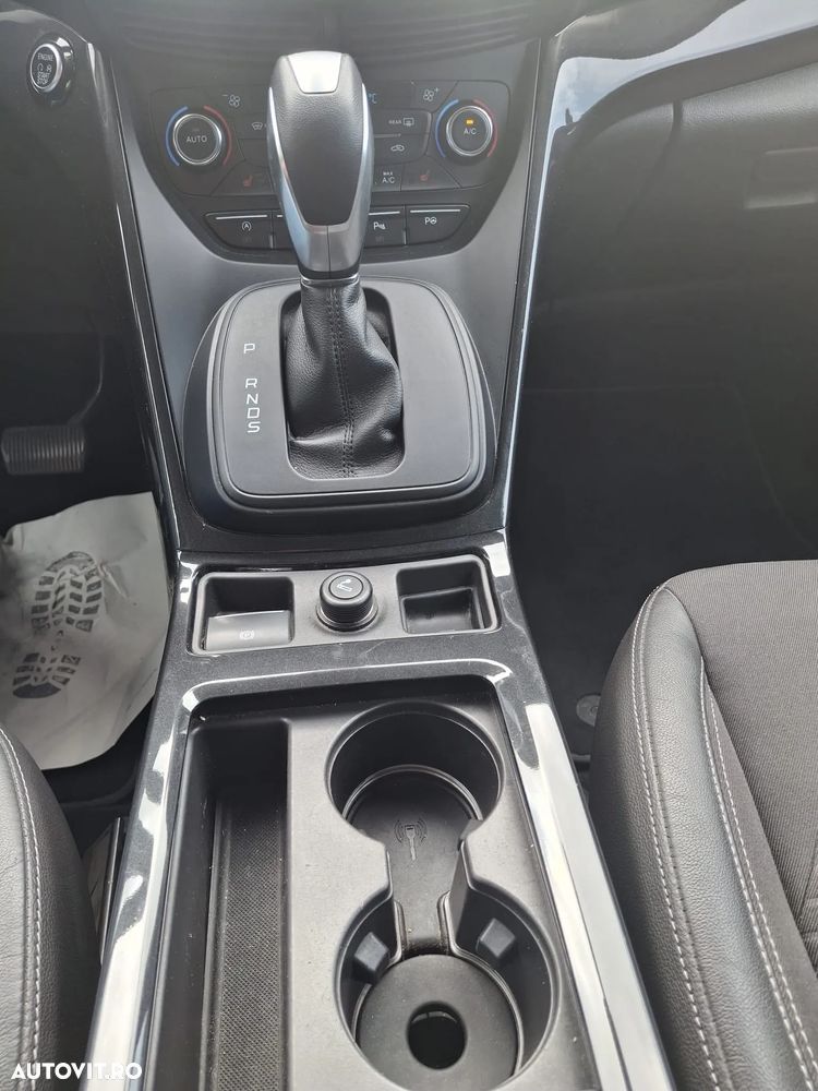 Ford Kuga 2.0 TDCi 4WD Powershift Titanium - 27